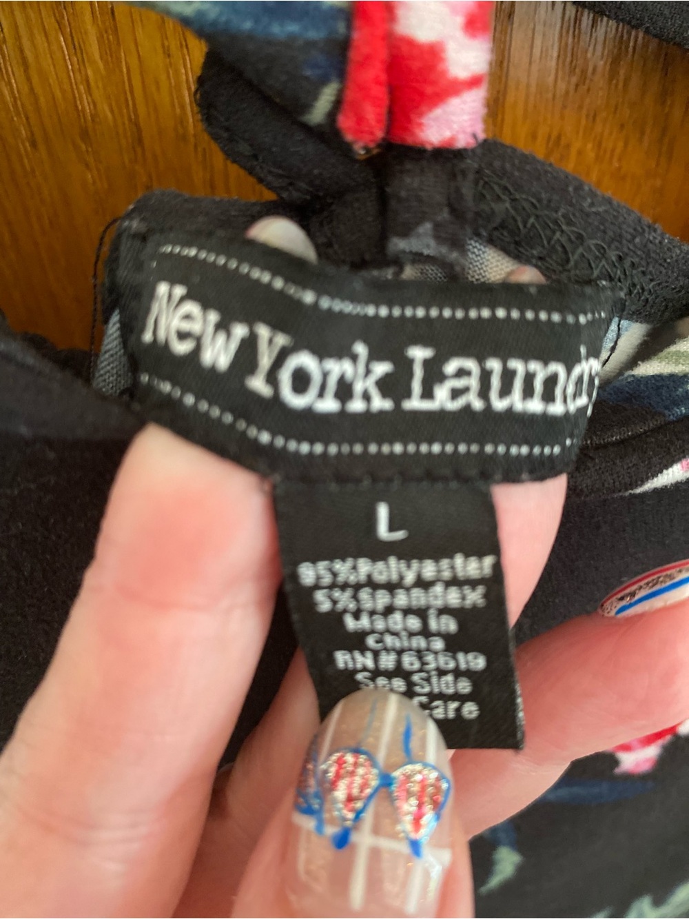 New York Laundry Women’s Short Sleeve Decorative Back Top - Picture 2 of 6